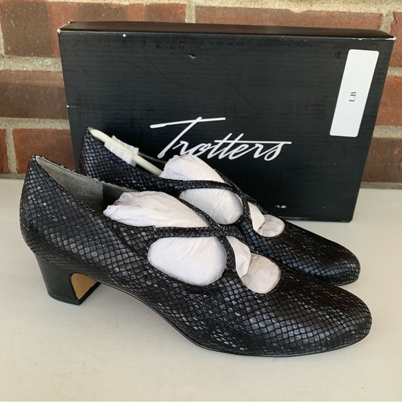 Trotters Women's Jamie Navy Snake Leather Mary Jane Pump Heels Size US 6.5 N - Picture 1 of 9